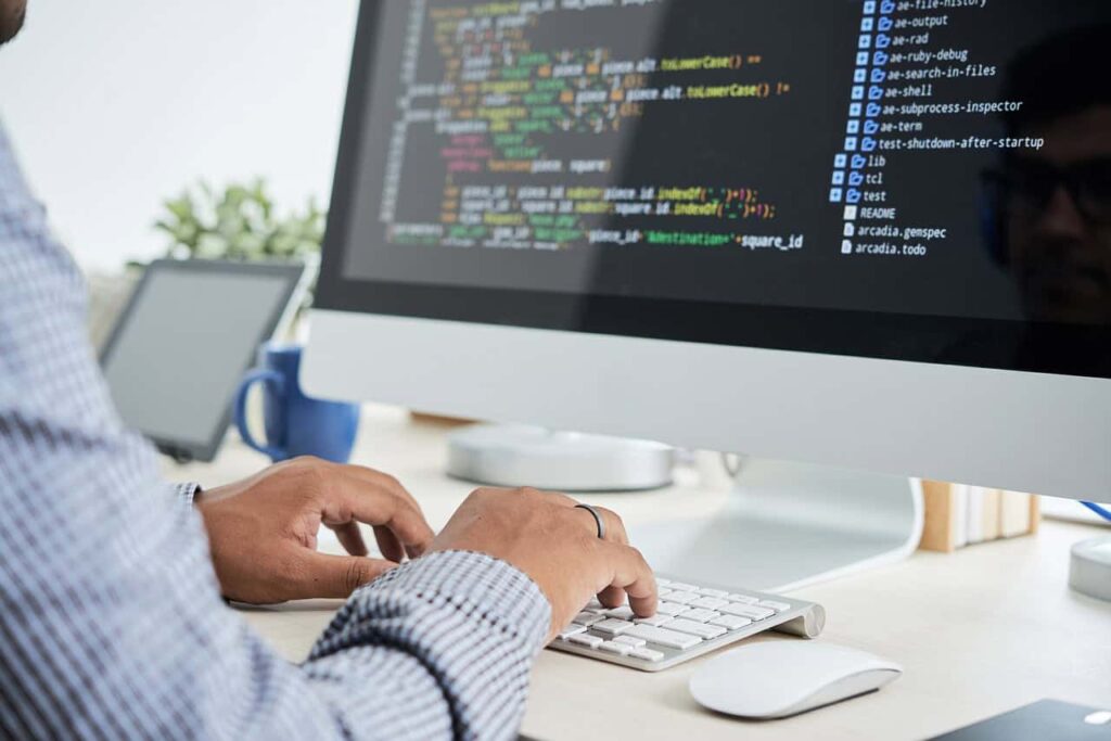 software-development-1024x683